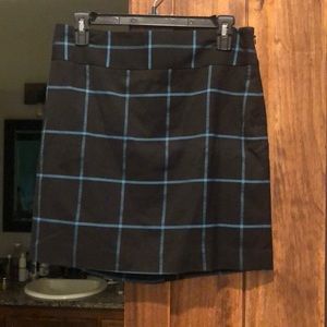 LOFT- mini skirt